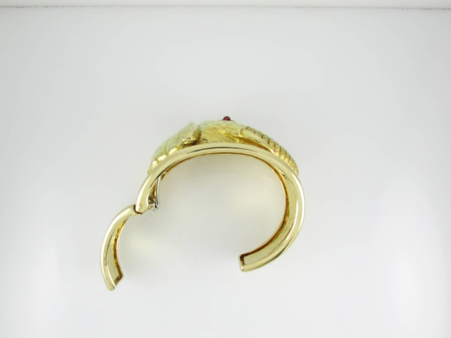 David Webb Ruby Gold Elephant Cuff Bracelet In Excellent Condition In San Francisco, CA