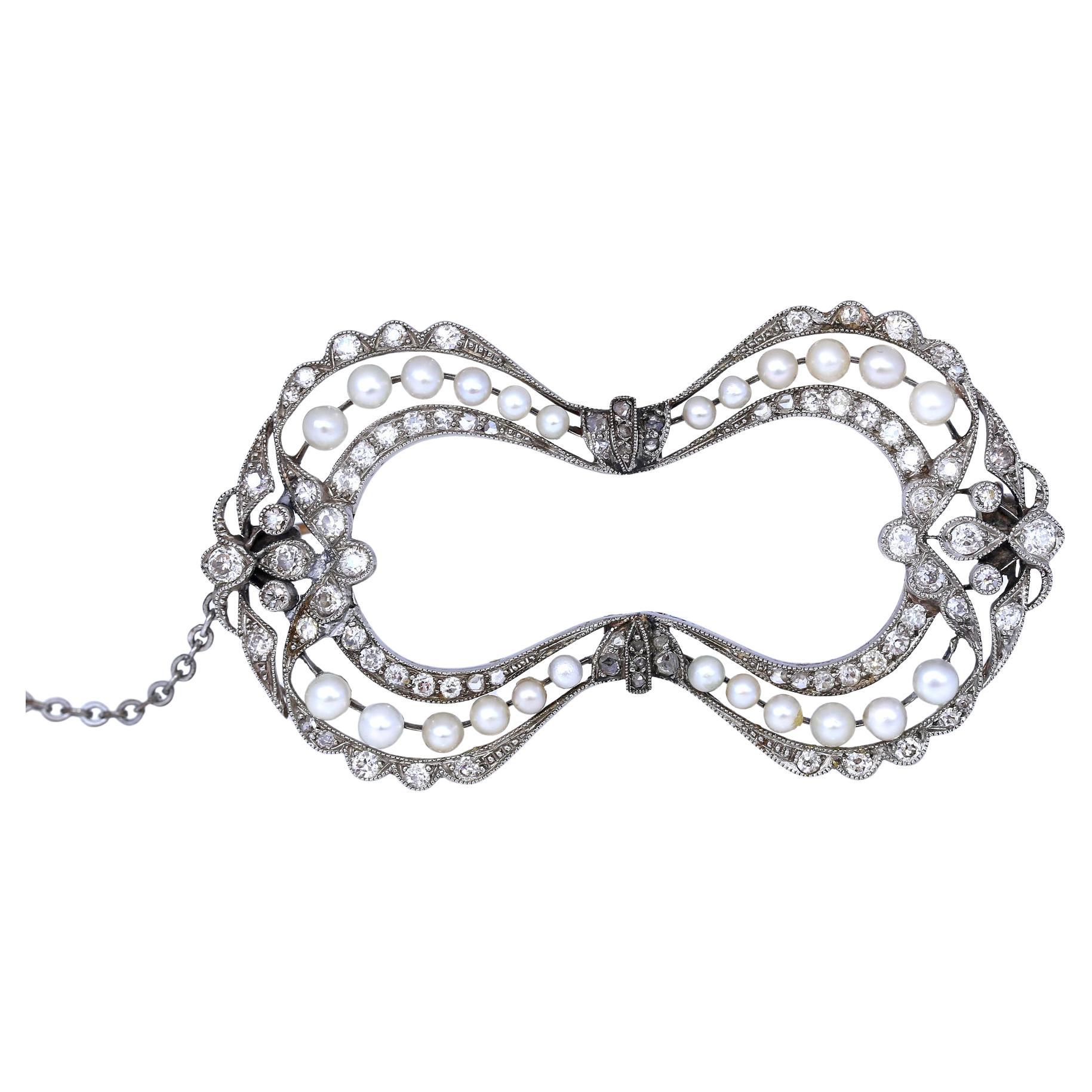 Art Nouveau Platinum Bow Brooch Natural Pearls Diamonds, 1910