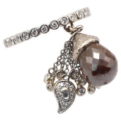 Bague Coomi 20K en or blanc avec pendentif en forme de briolette sertie d'un diamant brun de 4 carats, 1970