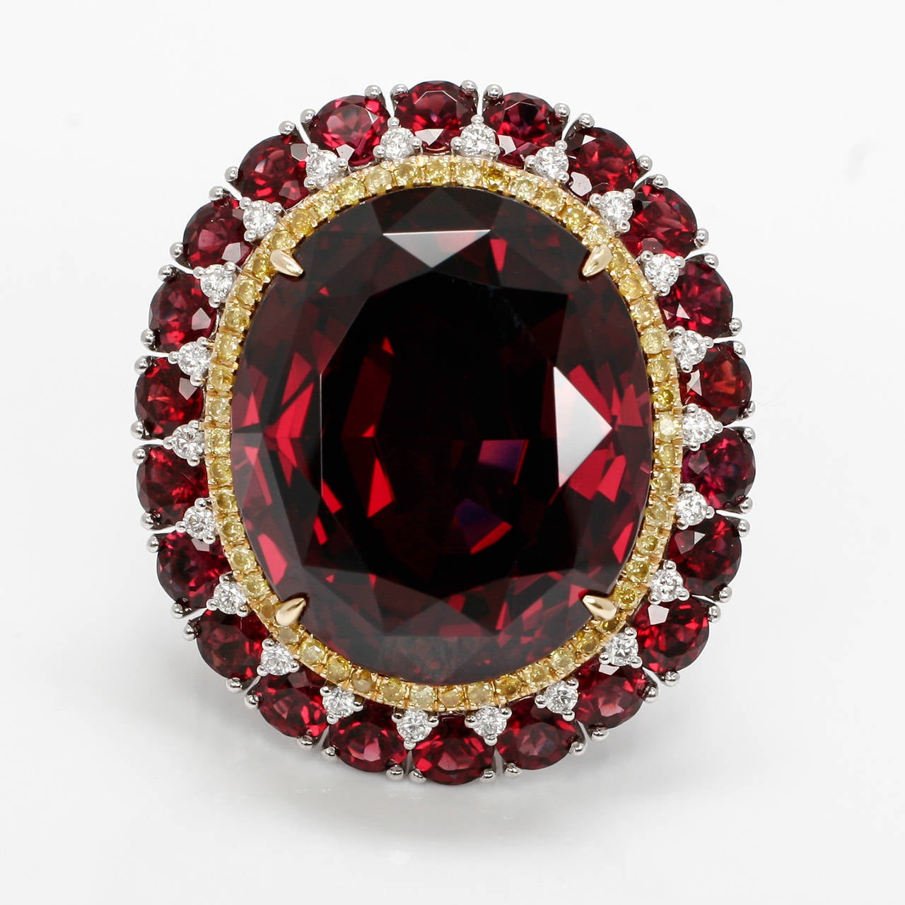 Women's Incredible Garnet Diamond Gold Cocktail Ring For Sale
