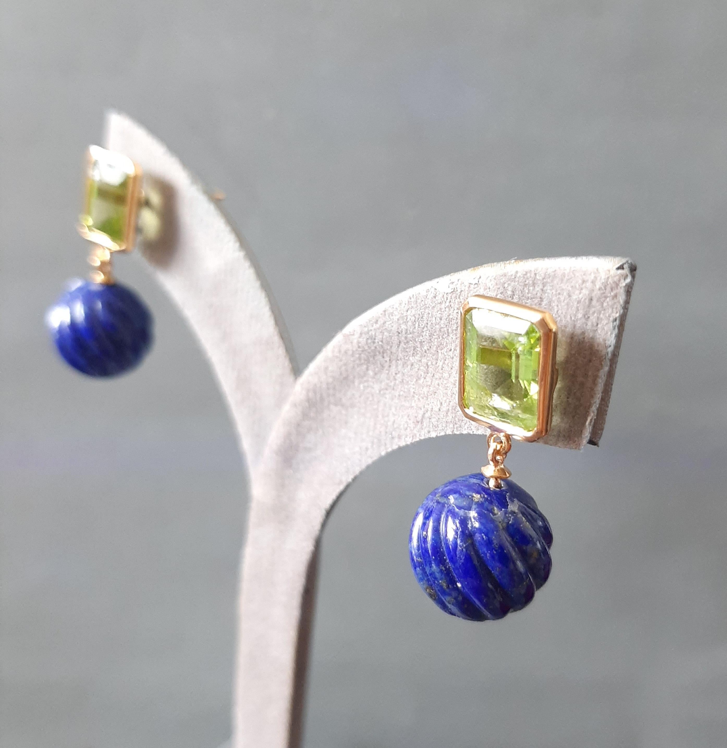 Artisan Peridot Faceted Octagon Shape Carved Lapis Lazuli  Beads 14k Solid Yellow Gold For Sale