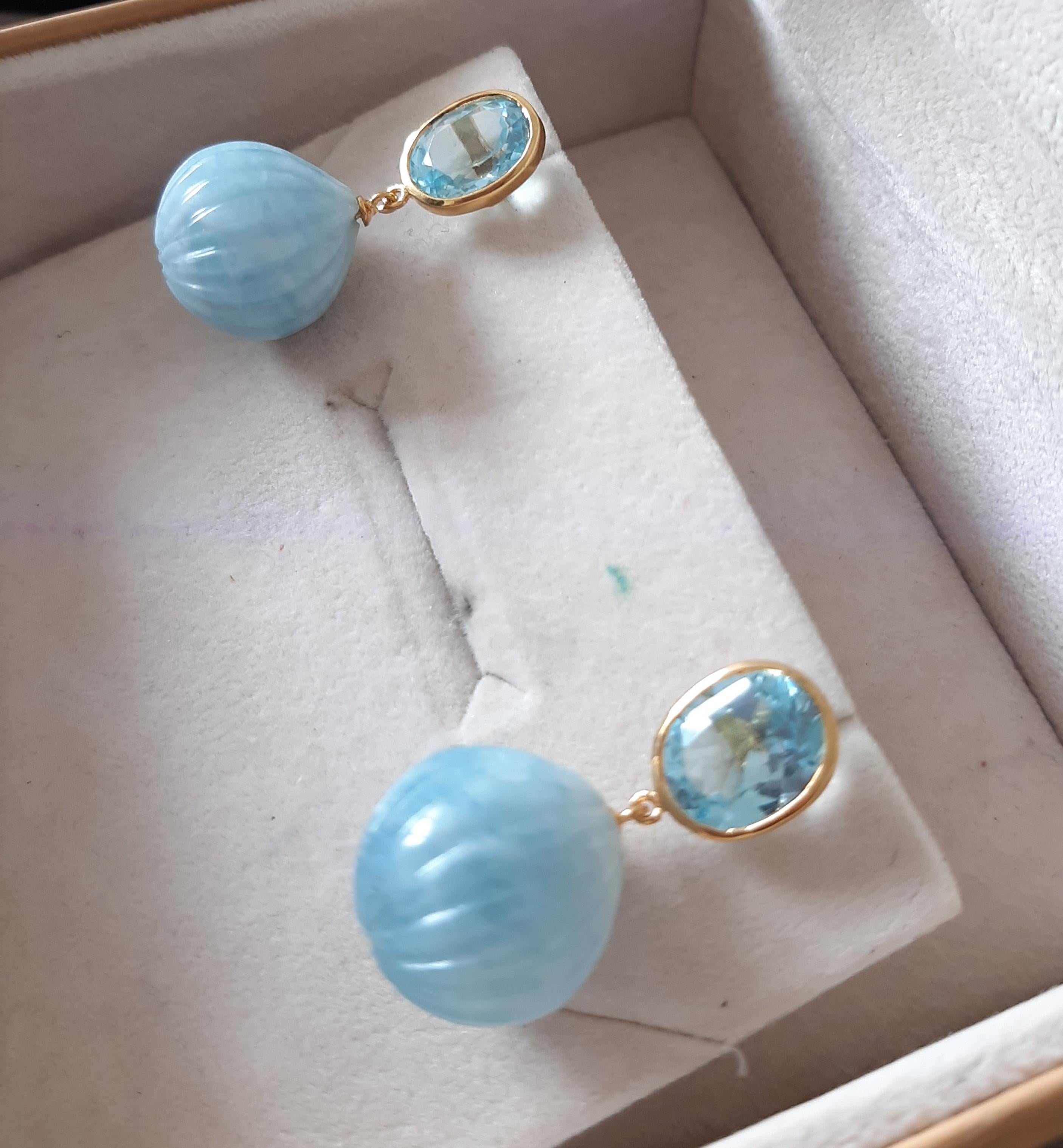 Topaze bleue Forme ovale facettée Aigue-marine sculptée Gouttes d'or jaune massif 14k Neuf - En vente à Bangkok, TH