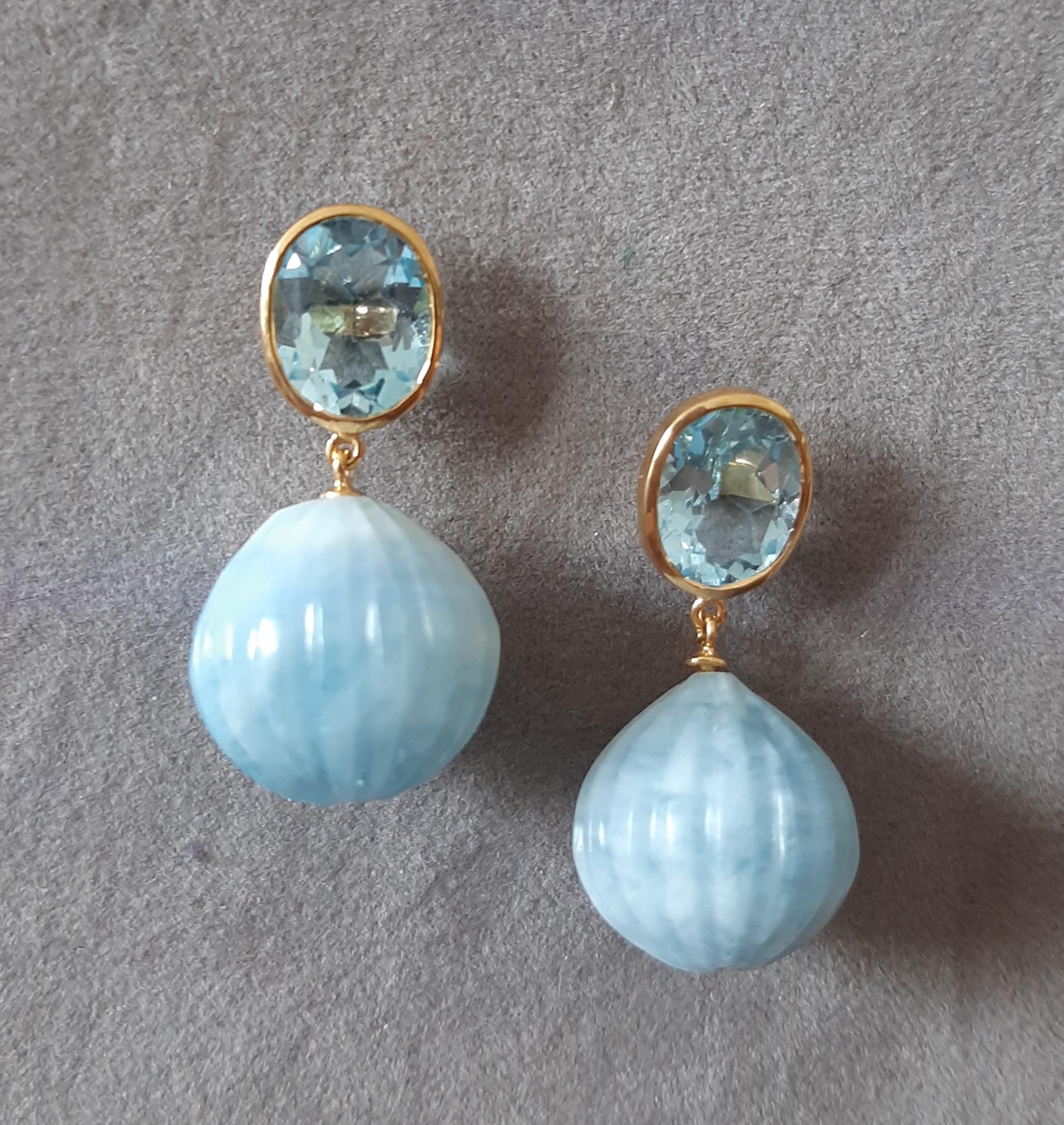 Topaze bleue Forme ovale facettée Aigue-marine sculptée Gouttes d'or jaune massif 14k en vente 4