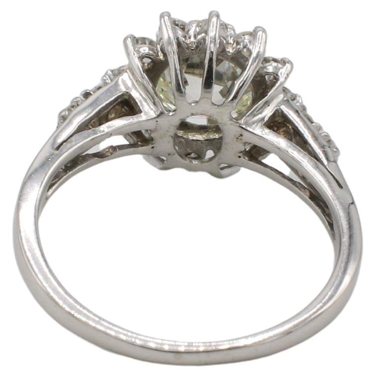 Taille vieille Europe Bague de fiançailles Halo Art Déco en diamant naturel de 1,50 carat de taille européenne ancienne en vente