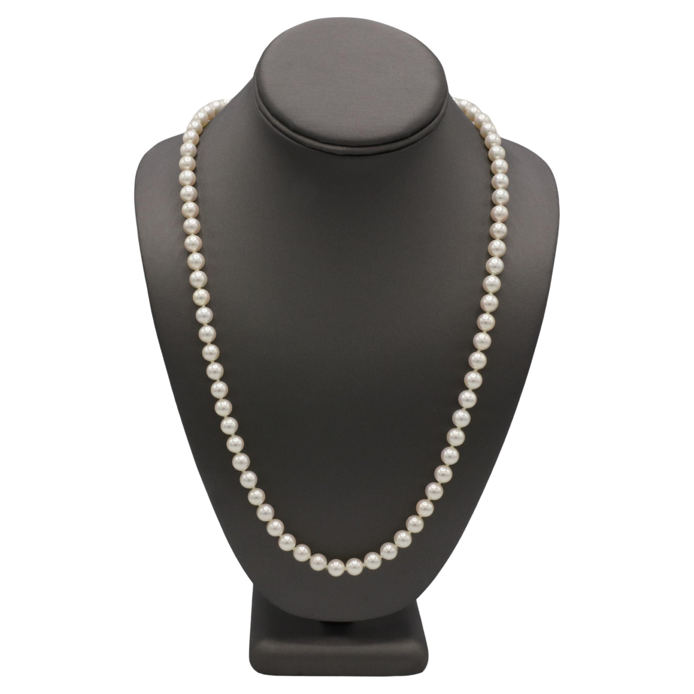 Perlina Tiffany & Co. Collana a filo singolo con perle coltivate in oro giallo 18 carati da 24 pollici in vendita