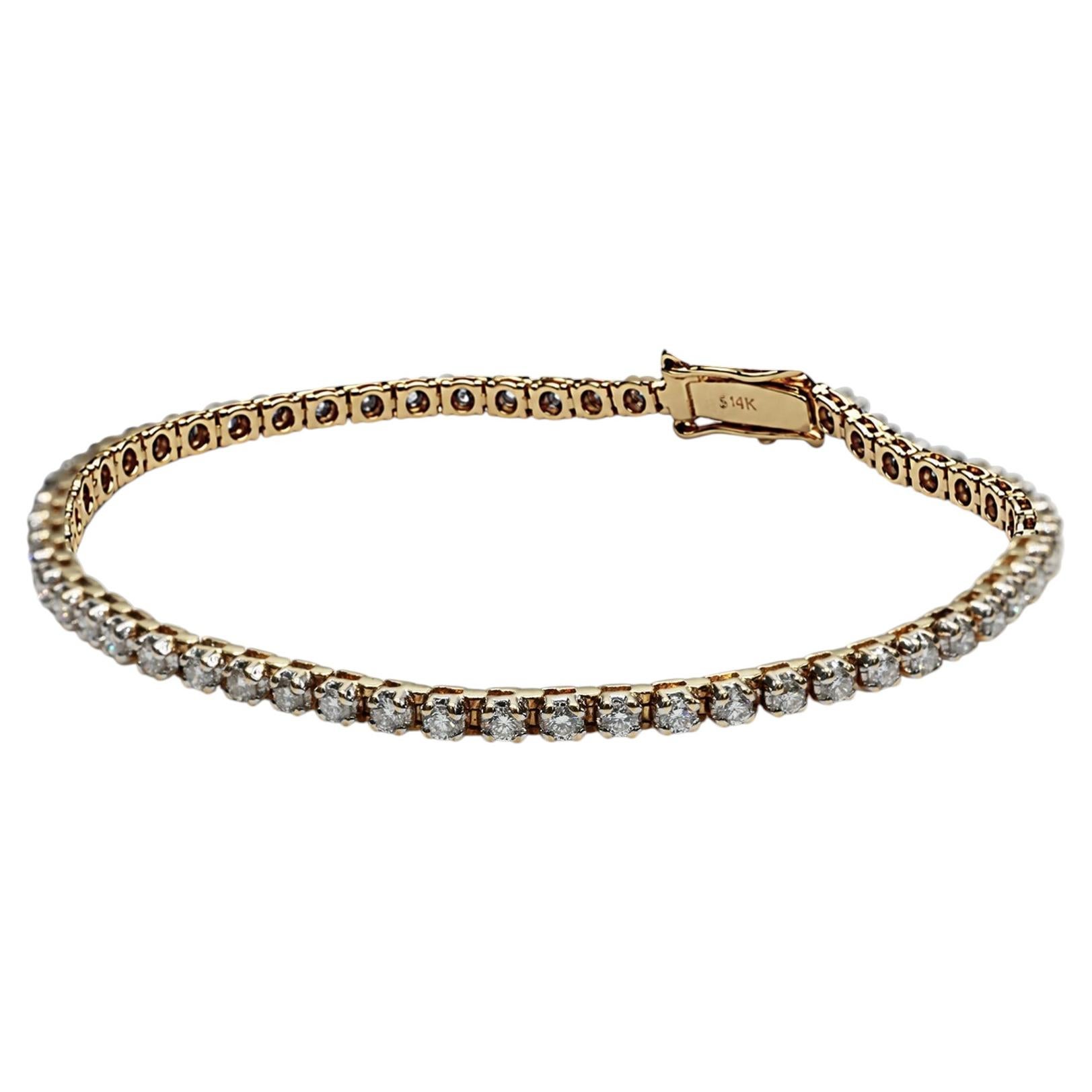 18 Karat Yellow Gold 3.00 Carat Natural Round Diamond Tennis Line Bracelet