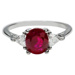 GIA-zertifizierter natürlicher burmesischer „Pigeon’s Blood“-Rubin mit 2,12 Karat in leuchtendem Rot und Diamanten R