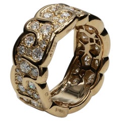 Anillo de Marina B. con banda ancha «Onda» de oro amarillo de 18 quilates y diamantes
