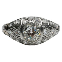 Anillo de compromiso Art Déco de platino con diamante natural de talla europea antigua y diseño de filigrana en forma de cúpula