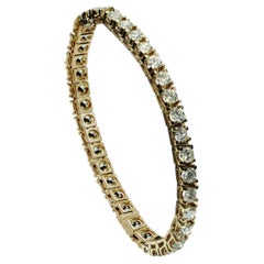 14 Karat Yellow Gold 12.00 Carat Natural Round Diamond Tennis Line Bracelet