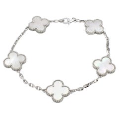 Bracciale Vintage Alhambra 5 Motif di Van Cleef & Arpels in oro bianco e madreperla