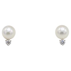 Mikimoto Akoya Cultured Pearl & Natural Diamond 18 Karat White Gold Stud Earring