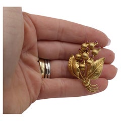 Tiffany & Co. 18 Karat Yellow Gold Natural Ruby Florentine Satin Leaf Pin Brooch