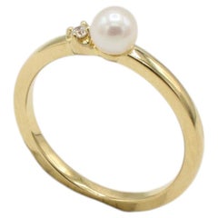Anillo de Mikimoto de oro amarillo de 18 quilates con perla cultivada Akoya y diamantes