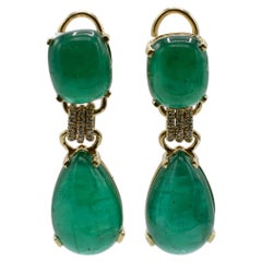 Boucles d'oreilles pendantes Goshwara en or jaune 18 carats, avec émeraude naturelle et diamants