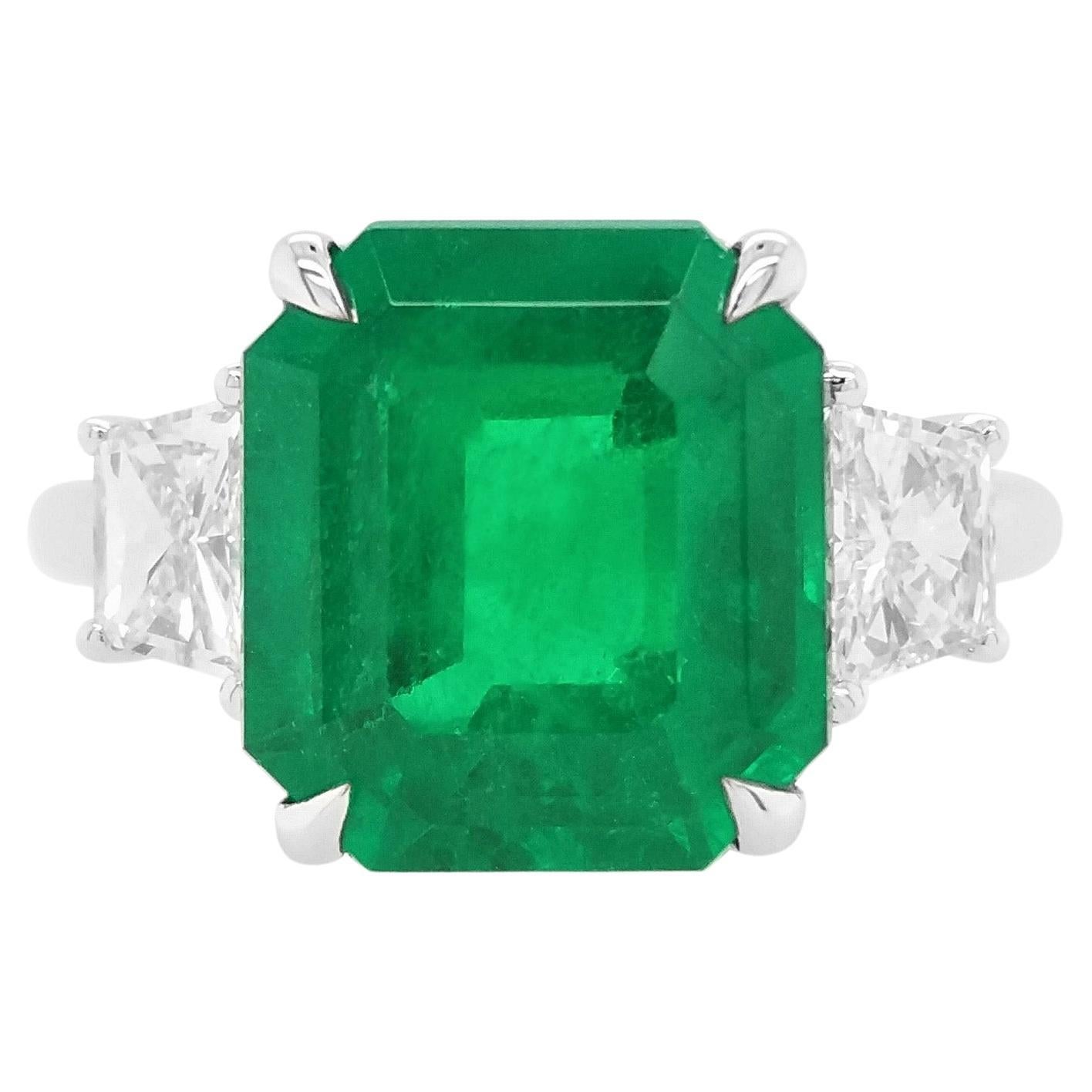 4,56 ct Colombienne Émeraude Blanc Diamant Classique Bague certifiée en or 18K