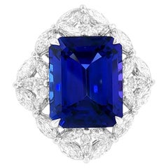 10.16ct Emerald-Cut Tanzanite & Diamond Modern Ring 18K Gold