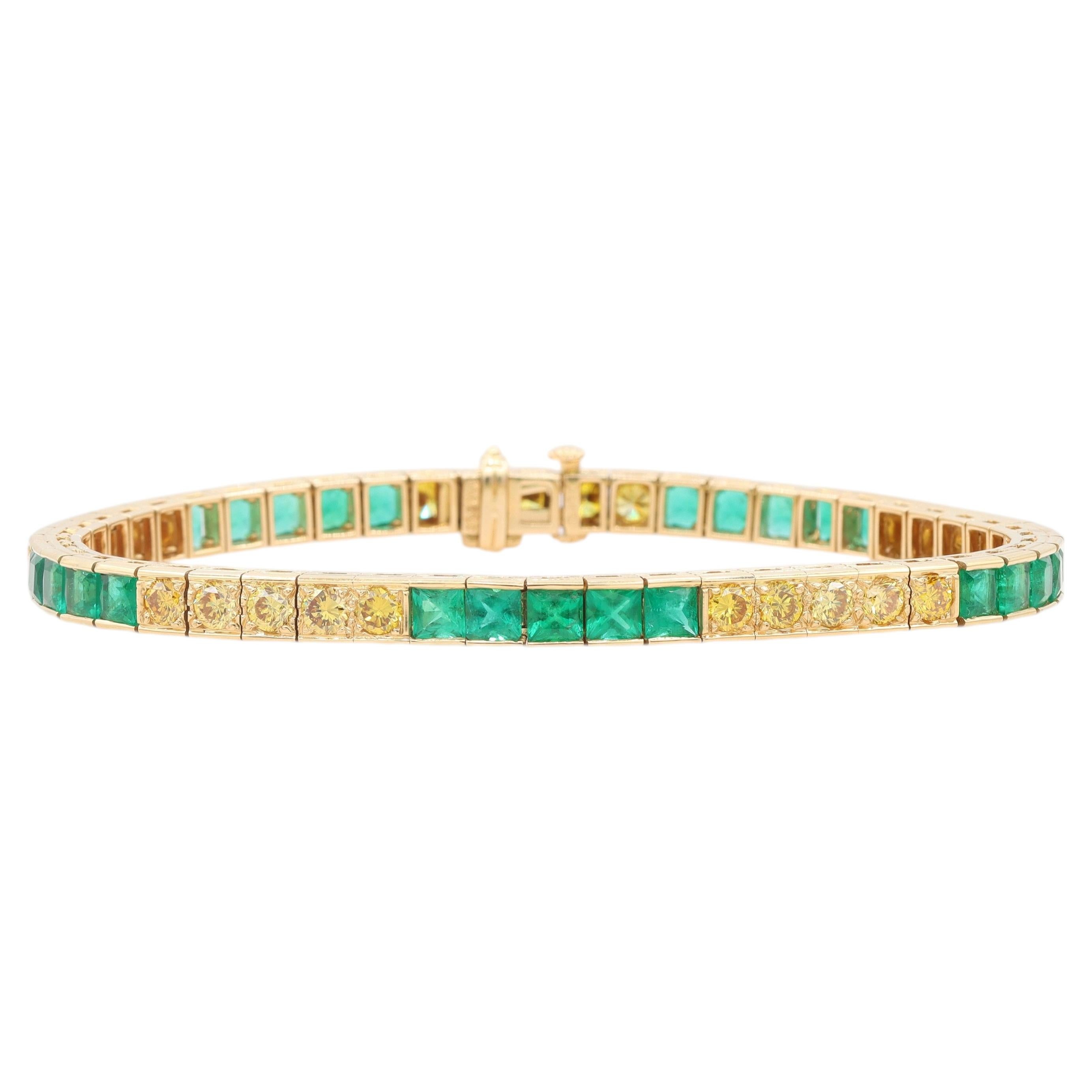 Oscar Heyman - Bracelet de tennis en or jaune, diamants fantaisie et émeraudes