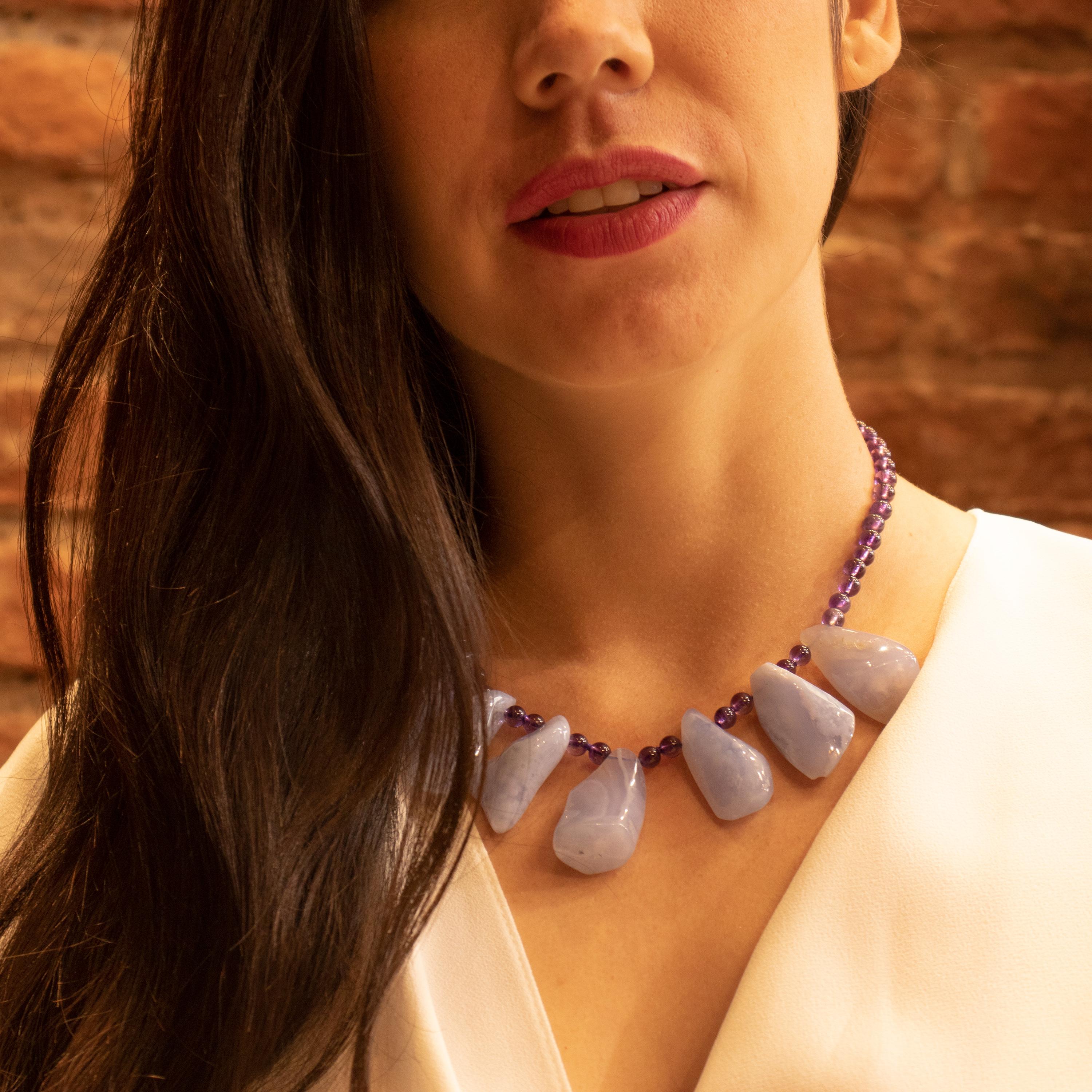 Anglo-indiano Collana a girocollo Tribal Warrior Bold in argento 925 fatta a mano con ametista e calcedonio in vendita