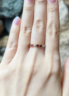Ruby 1.07 carats with Diamond 0.20 carat Ring set in 18K Gold Settings