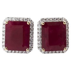 Pendientes de rubí con diamantes engastados en oro de 18 quilates