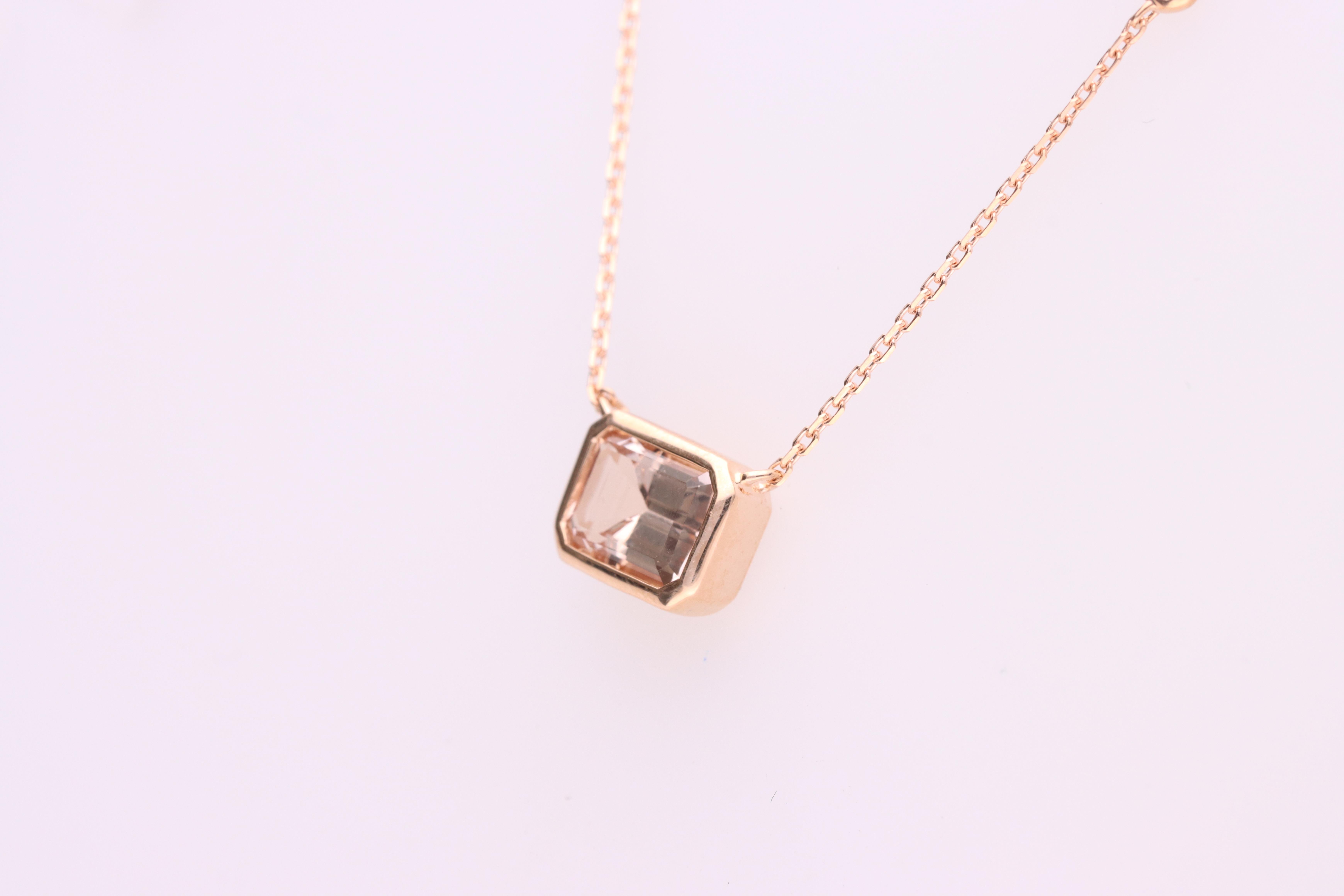 Artisan Gin and Grace Collier en or rose 14 carats avec Morganite taille émeraude en vente