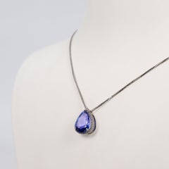 Collar con colgante - 14 kt. Oro blanco - 5.63 ct. tw. Tanzanita - IGI