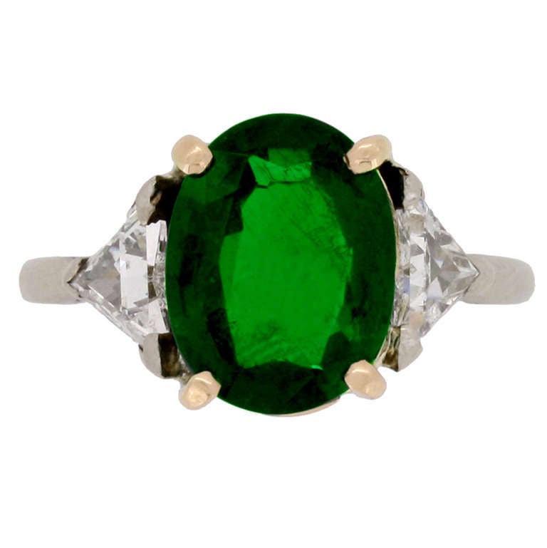 Natural Unenhanced Colombian emerald ring diamond set shoulders, circa ...