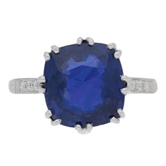 Anello con zaffiro di Ceylon di 5,59 carati, con cambio di colore non esaltato, circa 1950