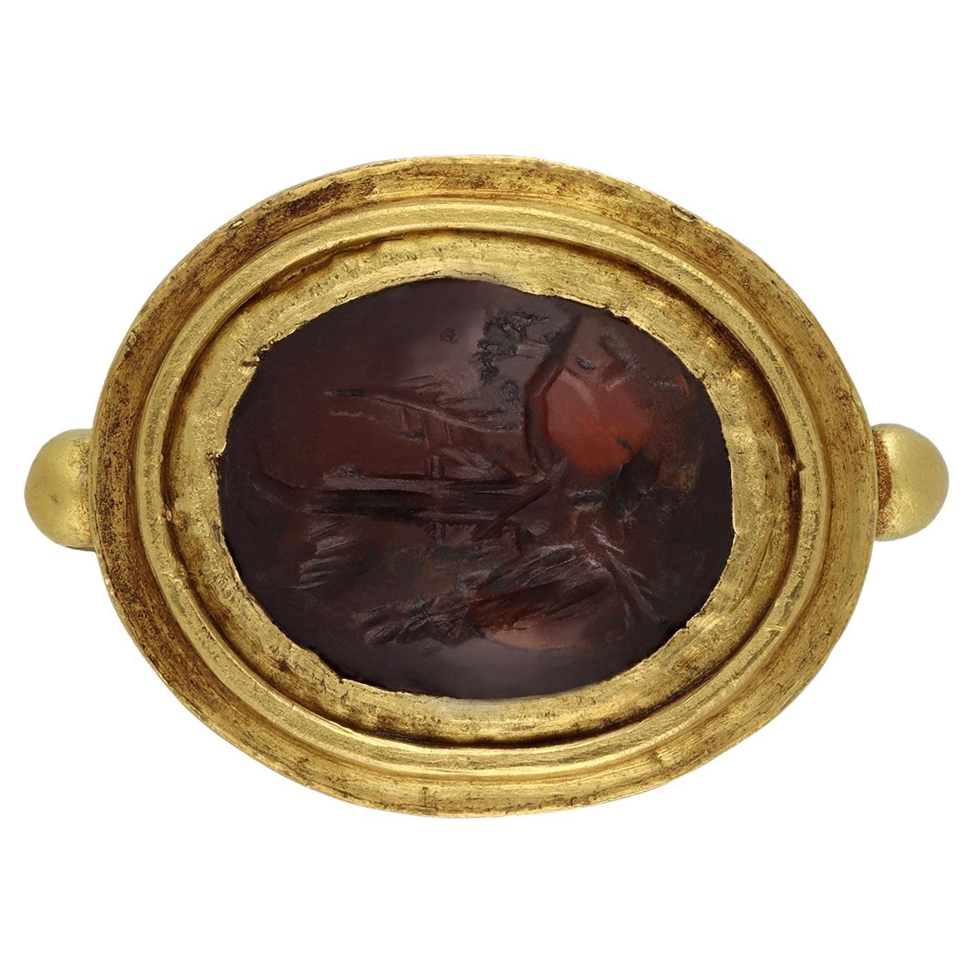 Ancient Roman intaglio Victory ring, circa 1st century AD For Sale