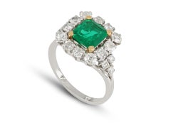 Vintage Colombian emerald and diamond cluster ring, French, circa 1960