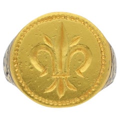 Post Medieval Gold Fleur-de-Lis Signet Ring, circa 17th Century AD