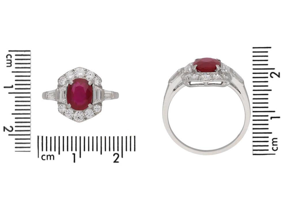 Art Deco Ring mit natürlichem, ungeschliffenem burmesischem Rubin und Diamant im Zustand „Gut“ im Angebot in London, GB
