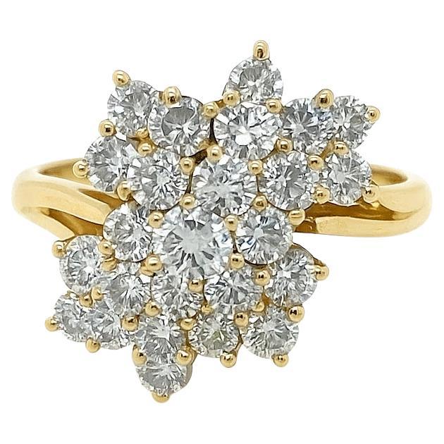 Anello con cluster di diamanti da 2,5 carati G-H VS in oro bianco e giallo 14 carati regolabile
