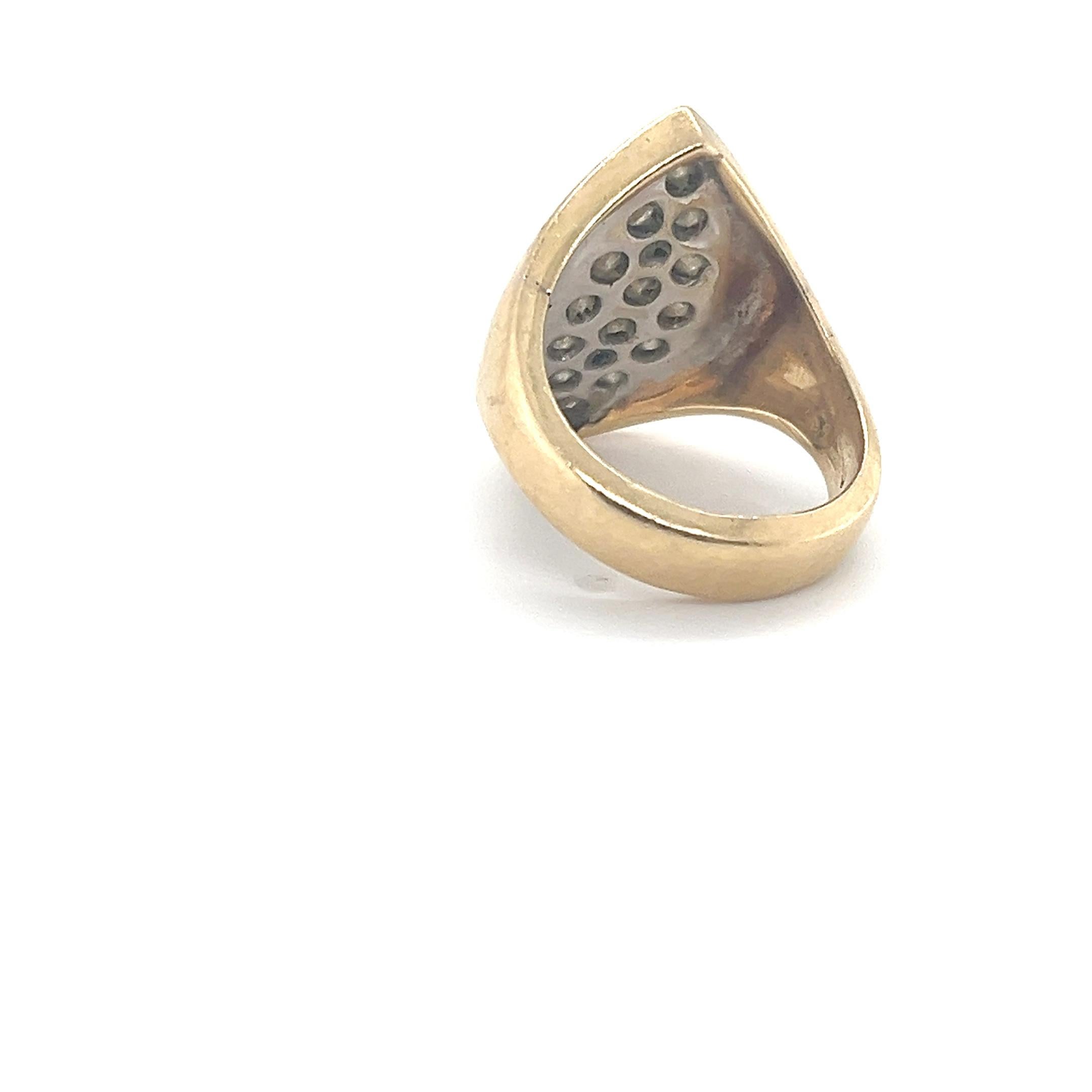 Taglio brillante Audace anello vintage anni '70 con diamante Navette da 0,75 carati in oro massiccio 14 carati. in vendita