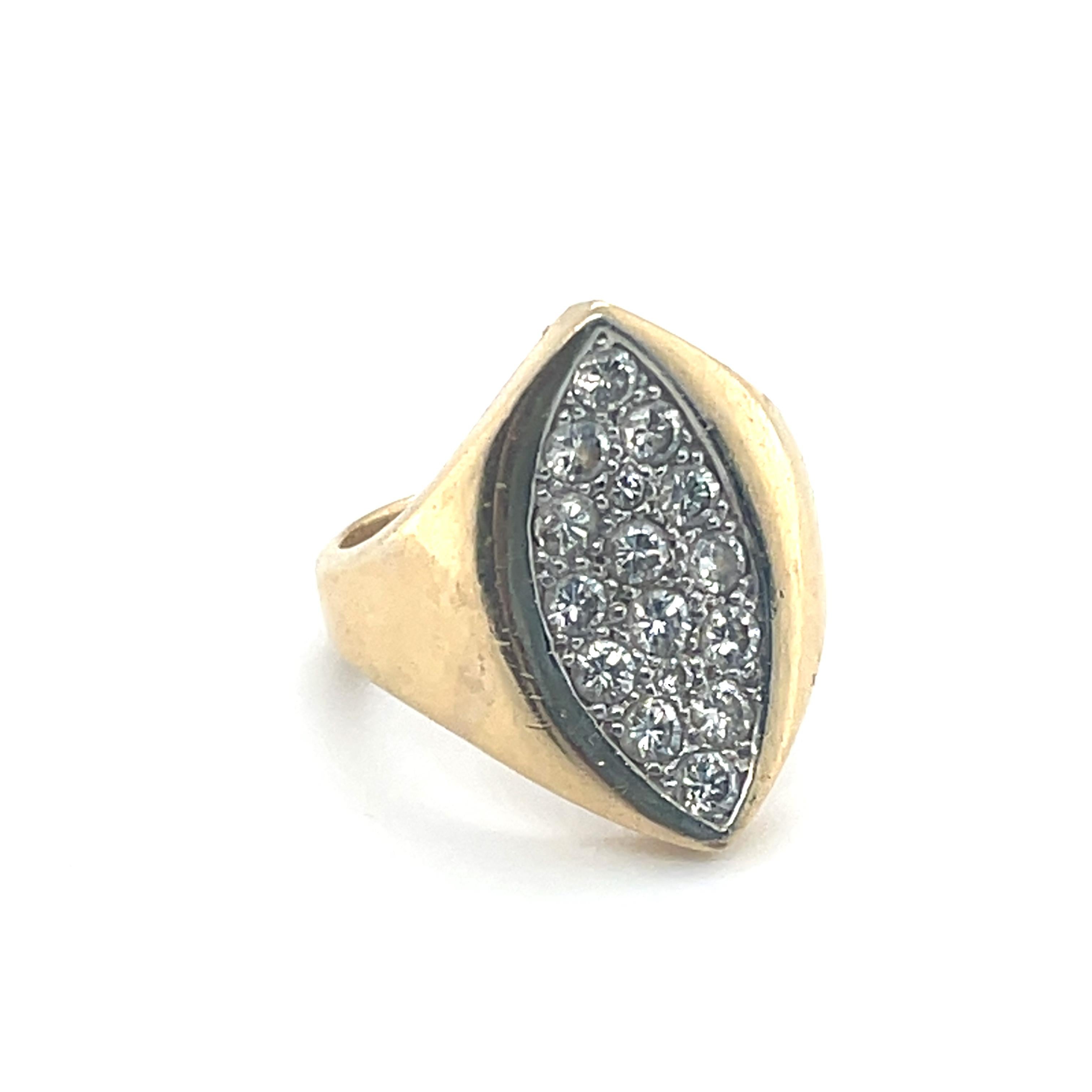 Contemporaneo Audace anello vintage anni '70 con diamante Navette da 0,75 carati in oro massiccio 14 carati. in vendita