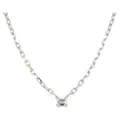Anhänger mit einem Solitär aus einem natürlichen Diamanten. Smaragdschliff, 18 Karat Gold, 0,31 Karat