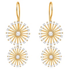 Harakh 1 1/4 CT Diamante incolore in oro giallo 18KT Orecchino radiante alla luce del sole Harakh 1 1/4 CT Diamante incolore in oro giallo 18KT Orecchino radiante alla luce del sole