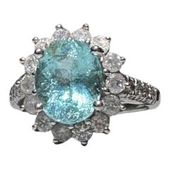Anello in oro bianco 14 carati con turmalina Paraíba da 4,50 carati e diamanti a corona in stile neon
