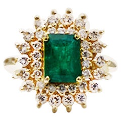 3 Carat Colombian Emerald and 1.25 Carat Diamond Cocktail Ring 