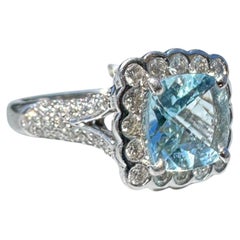 Charles Krypell Aquamarin und Diamant Halo-Ring 18 Karat 4,05 Karat