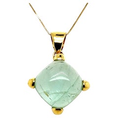 Pendentif en or jaune 18 carats et béryl vert
