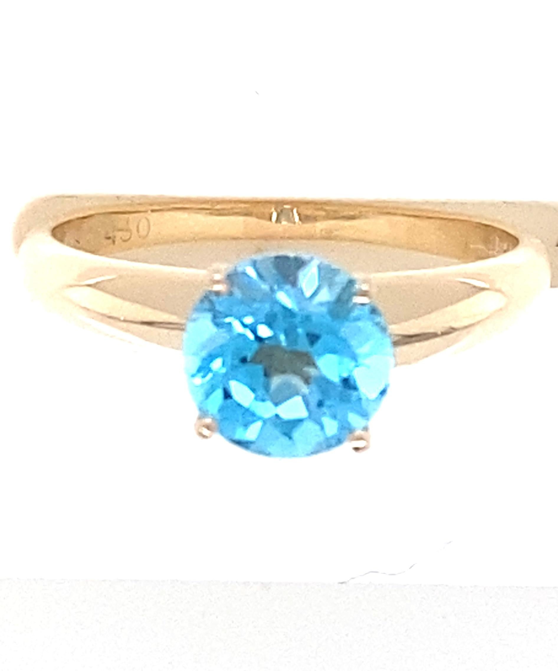 Van Cleef & Arpels Anello vintage in oro giallo 14 carati con topazio blu svizzero in vendita 2