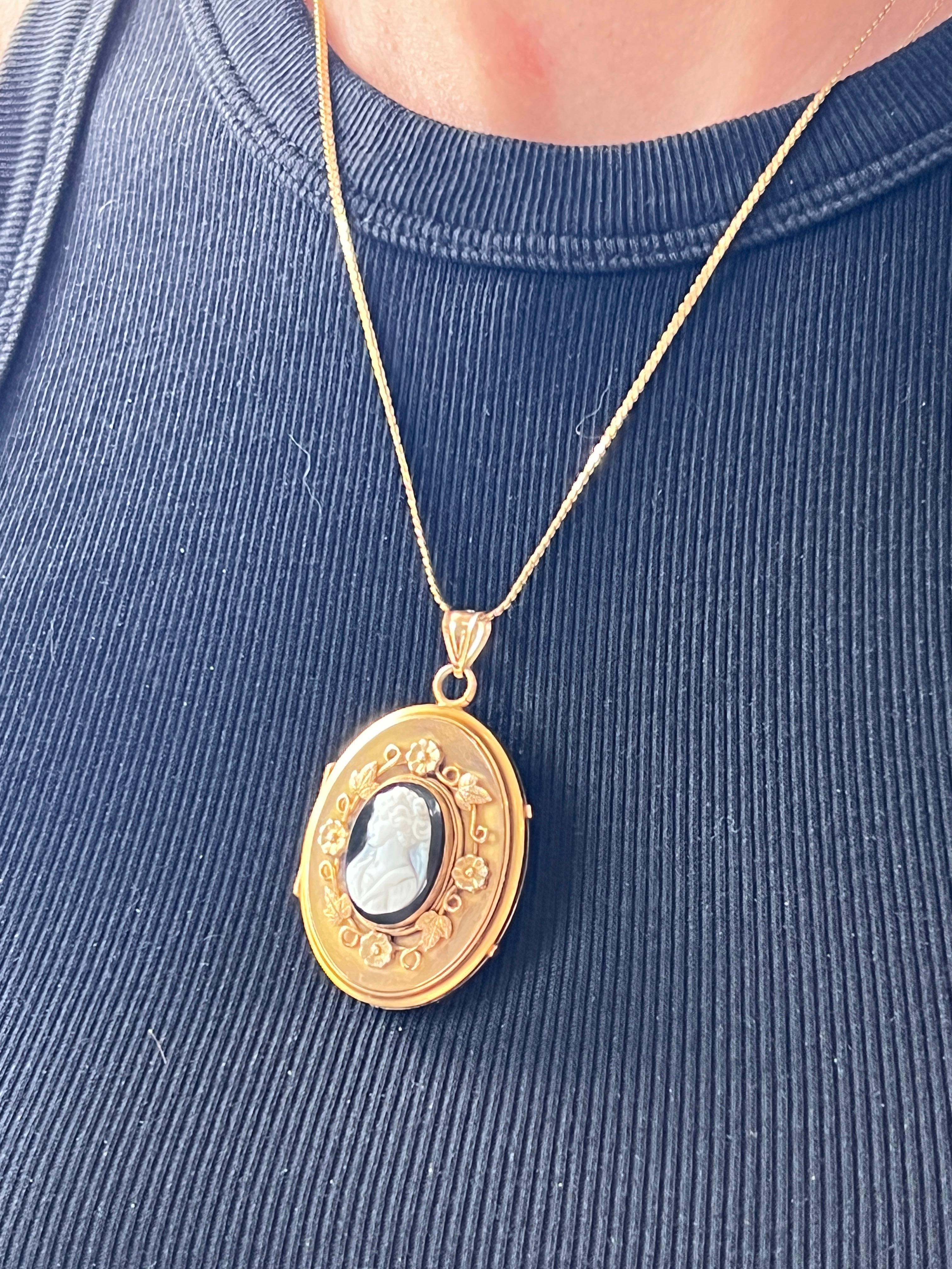 Ancienne camée en agate sculptée de style édouardien et  Médaillon en or jaune 10k/14k 1900s en vente 10