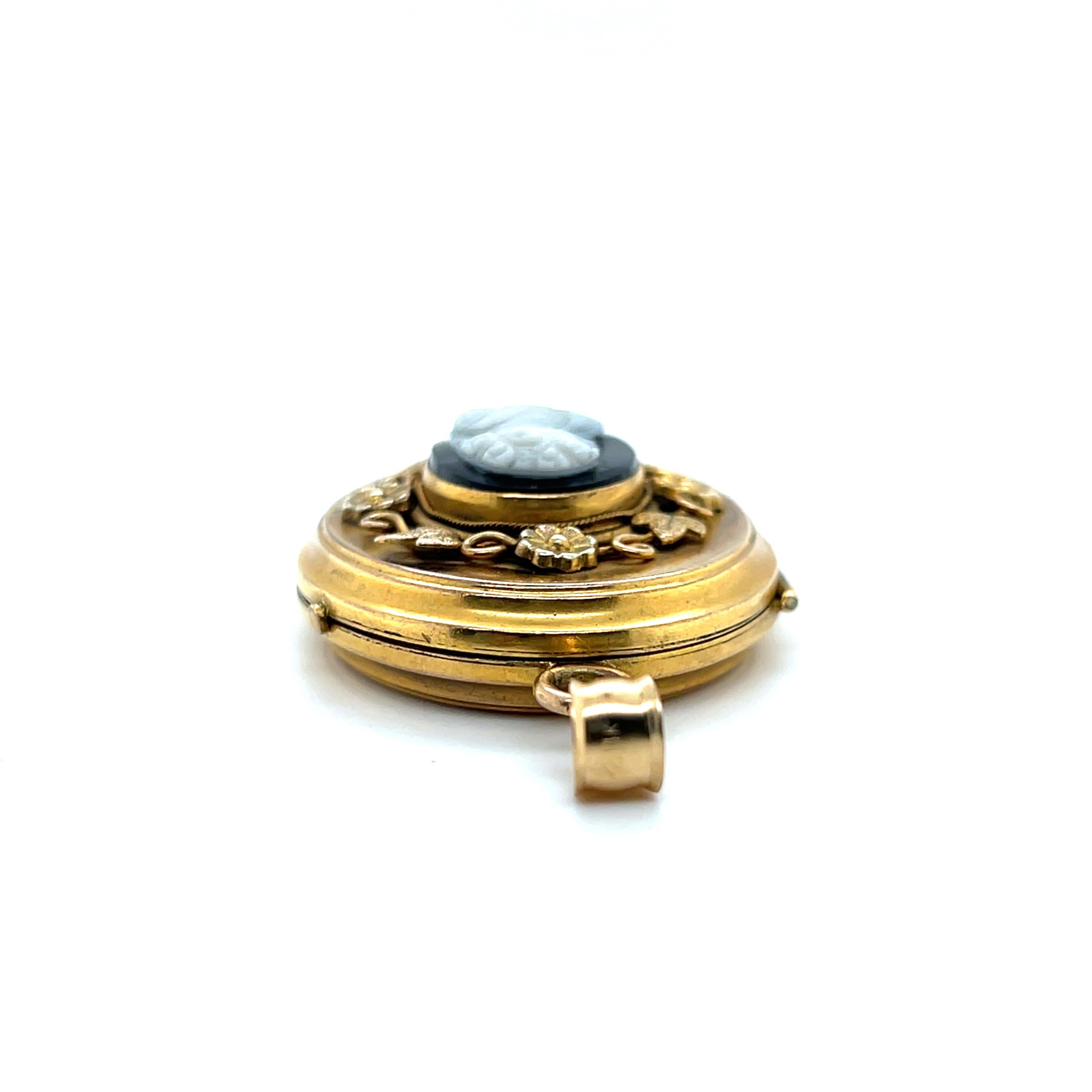 Ancienne camée en agate sculptée de style édouardien et  Médaillon en or jaune 10k/14k 1900s en vente 5