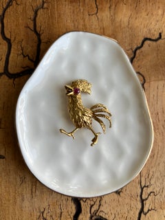 1960s 18 Karat Gold Cabochon Ruby Rooster Brooch