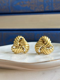 Vintage David Yurman 18K Yellow Gold Ribbed Knot Earrings