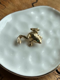 14K Yellow Gold Leopard Frog Brooch Emerald Eyes Circa 1980