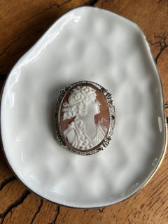 Art Deco 14K White Gold Shell Cameo Floral Filigree Convertible Brooch Pendant