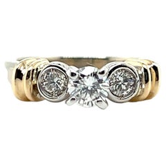 14-karätiger Zweifarb-Gold-Verlobungsring mit drei Diamanten (insgesamt 0,60 Karat) aus den 1990er Jahren